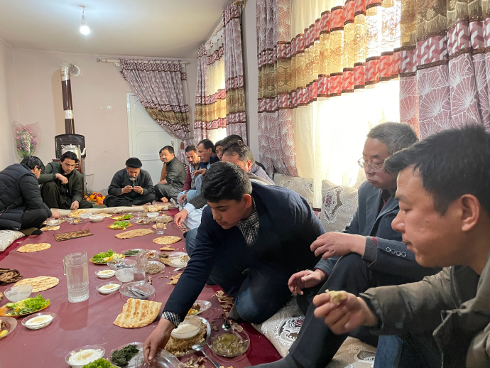 参加阿富汗朋友聚会 (2).jpg