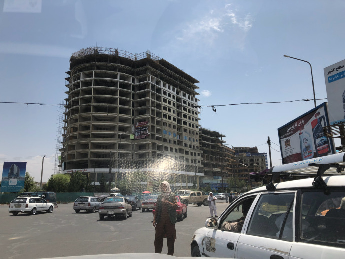 阿富汗建设中的大楼.jpg